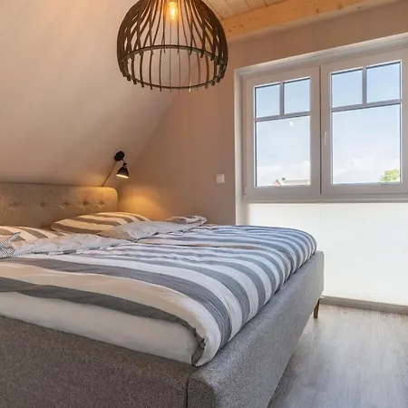 Cosy Near Town Centre *