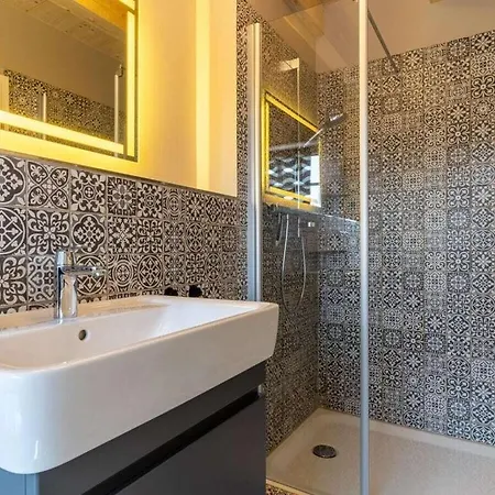 Cosy Near Town Centre